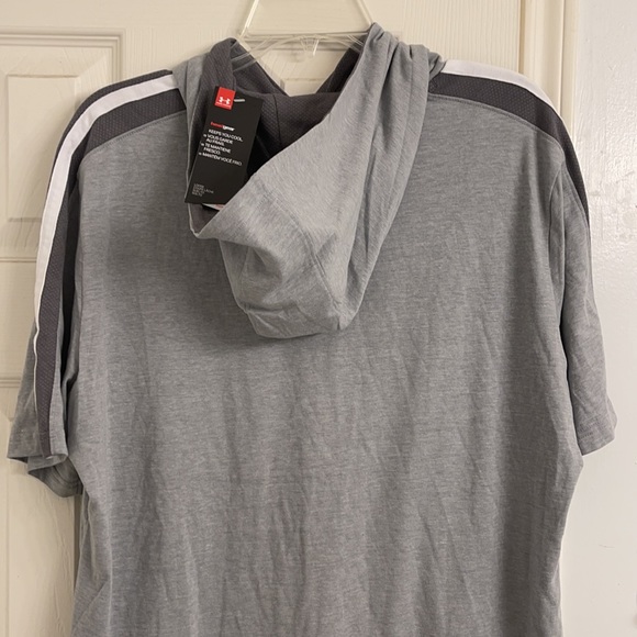 Under Armour Men’s Hoodie - Picture 6 of 8